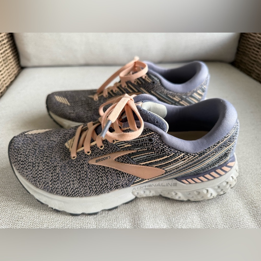 Brooks Women's Adrenaline Shoes - Gray and Peach